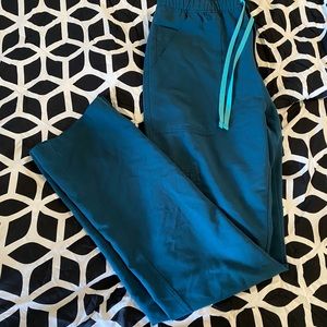 Figs Scrub Pants
Technical Collection